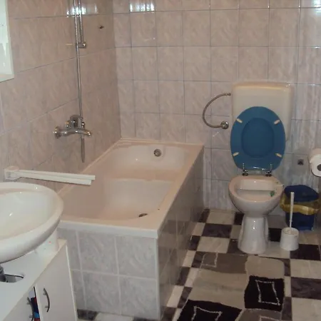 Gostinjska kuća Fosa