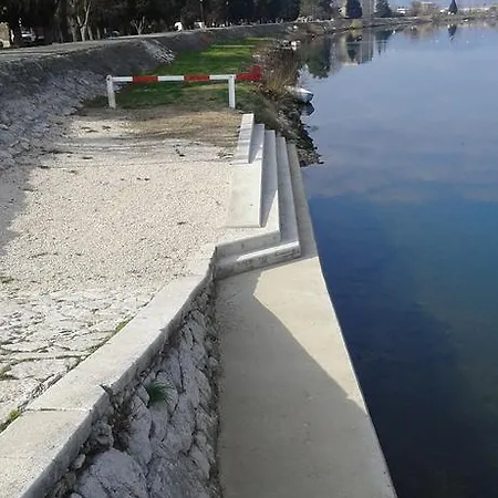 Fosa Gostinjska kuća