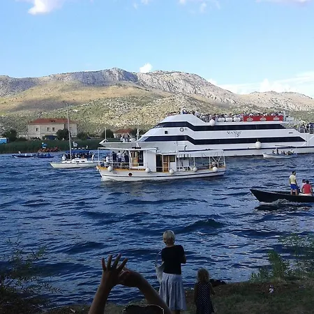 Gostinjska kuća Fosa