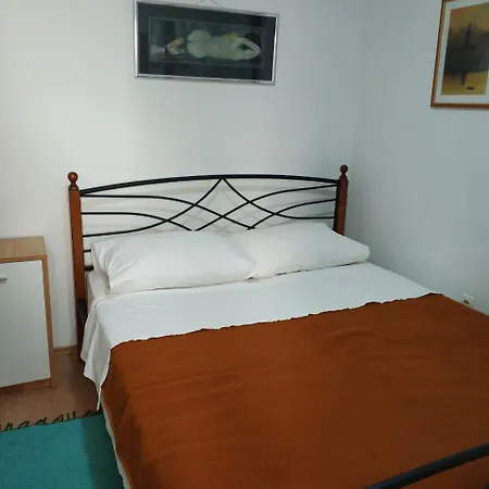 Fosa Gostinjska kuća