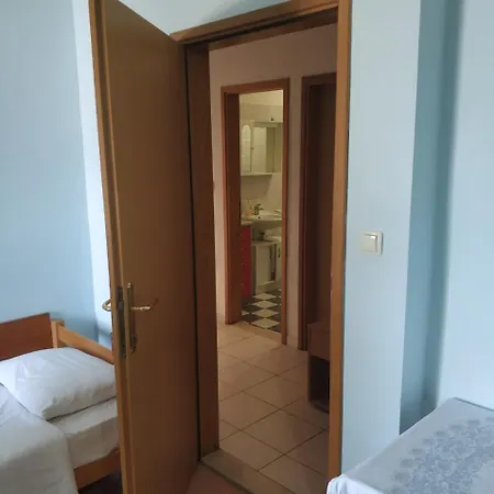 Fosa Gostinjska kuća *