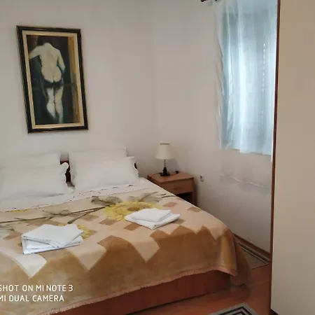 Gostinjska kuća Fosa *